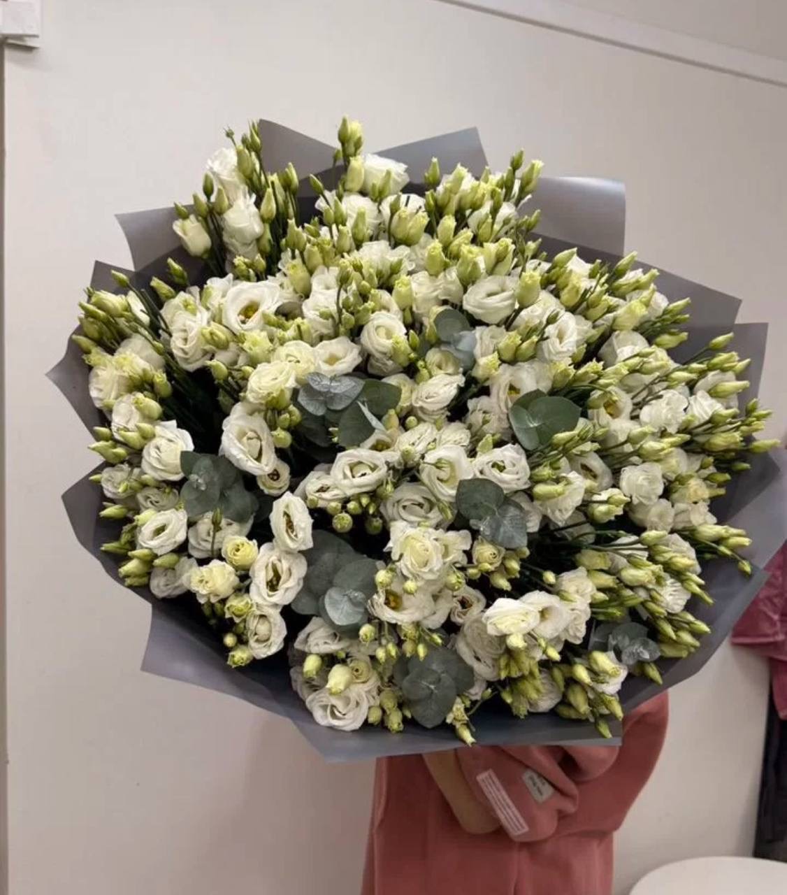 Букет из 39 эустом Букет из 39 эустом